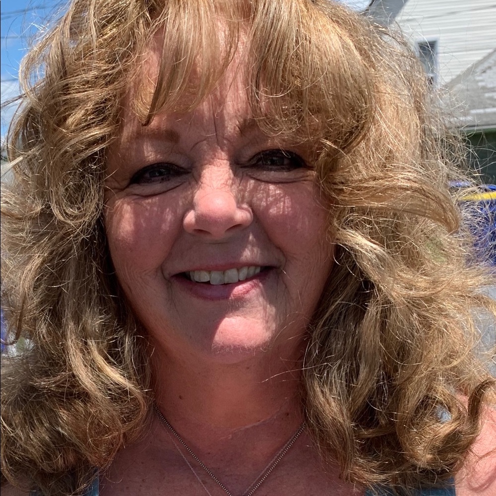 Meet your Posher, Marianne